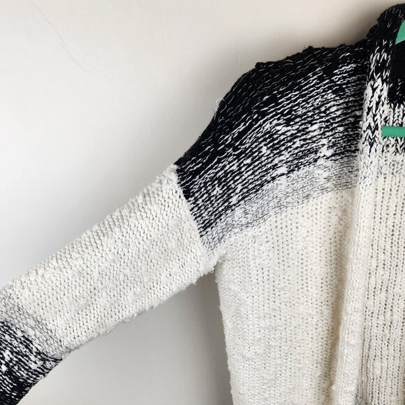 Anthropologie Akemi + Kin Slouchy Knit Pompom Ombre Cardigan Coat SP Flawed - Picture 4 of 12